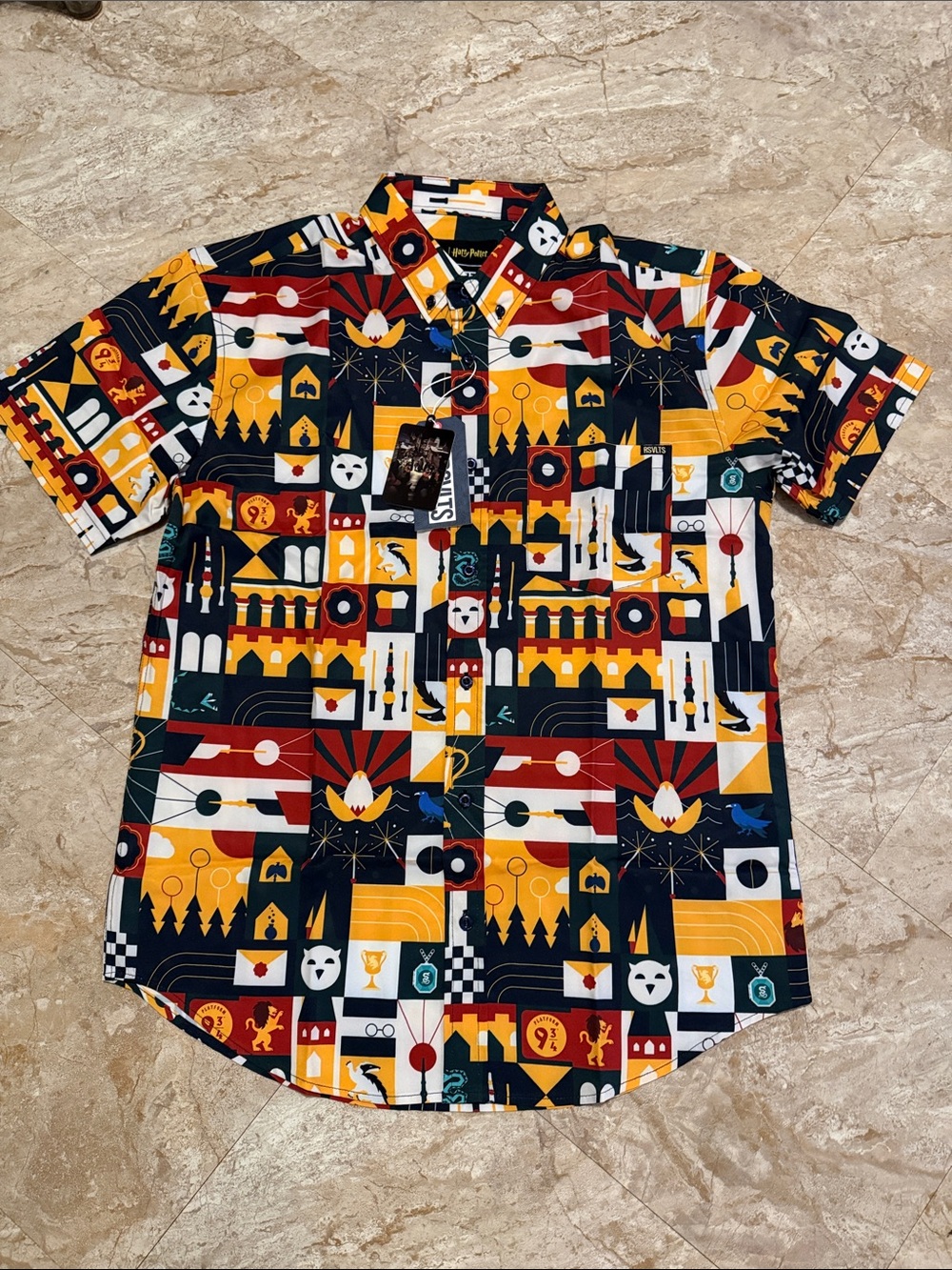 RSVLTS - Harry Potter - Men's Short Sleeve Graphic Button-Up Shirt - Multicolor
